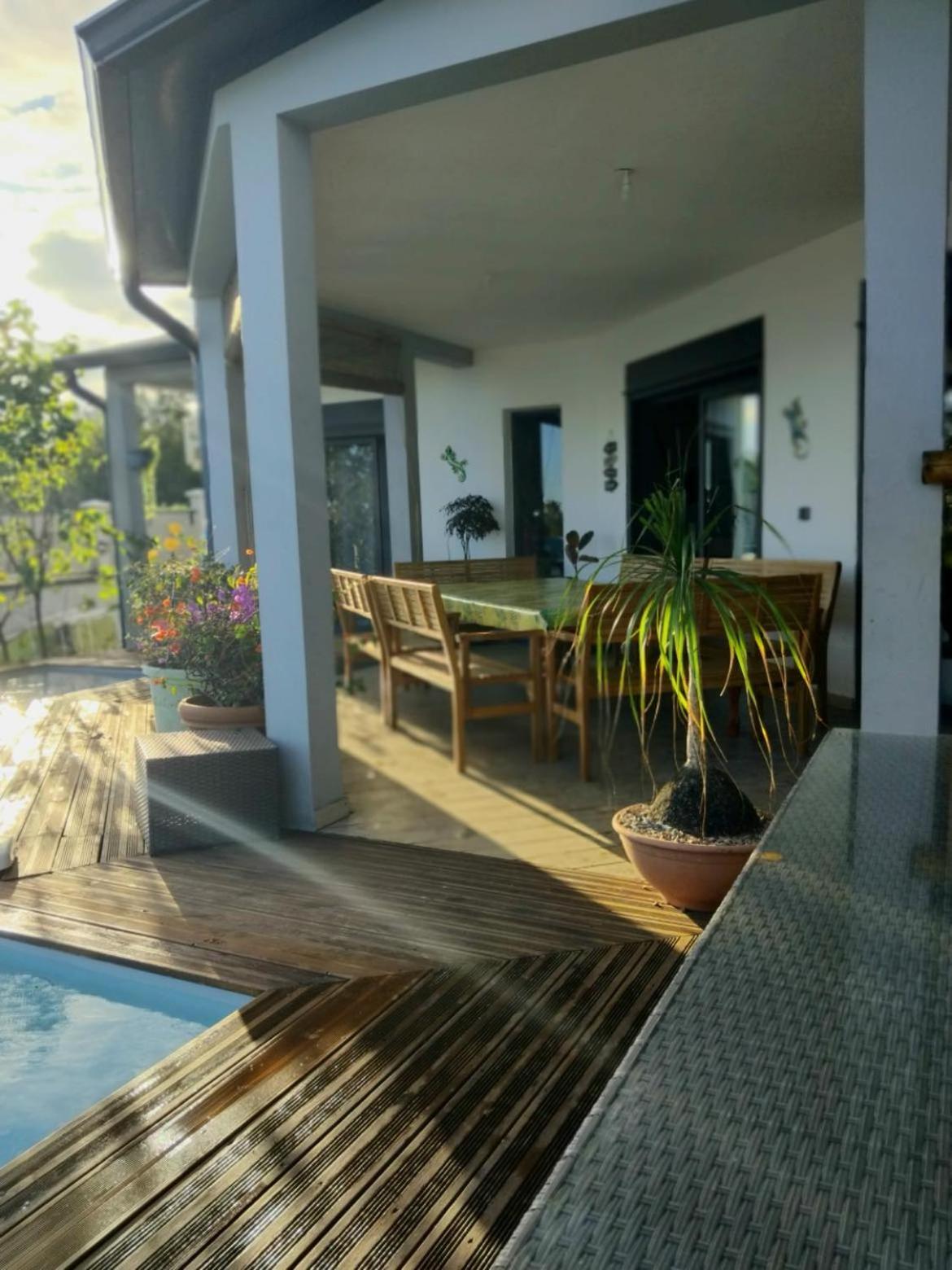 סיינט ג'וזף La Villa Tikalikata מראה חיצוני תמונה